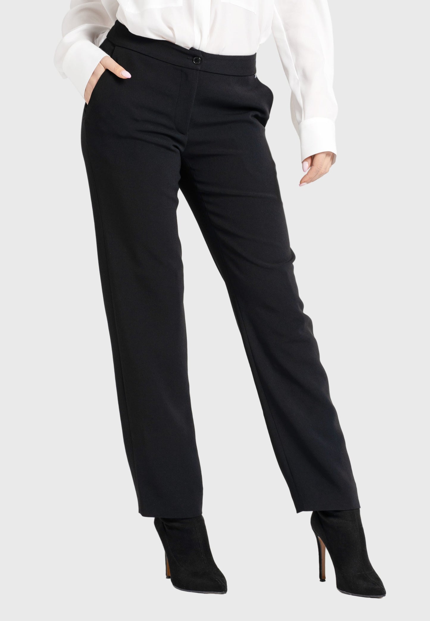 Darwin Ankle-Length Trousers – Black