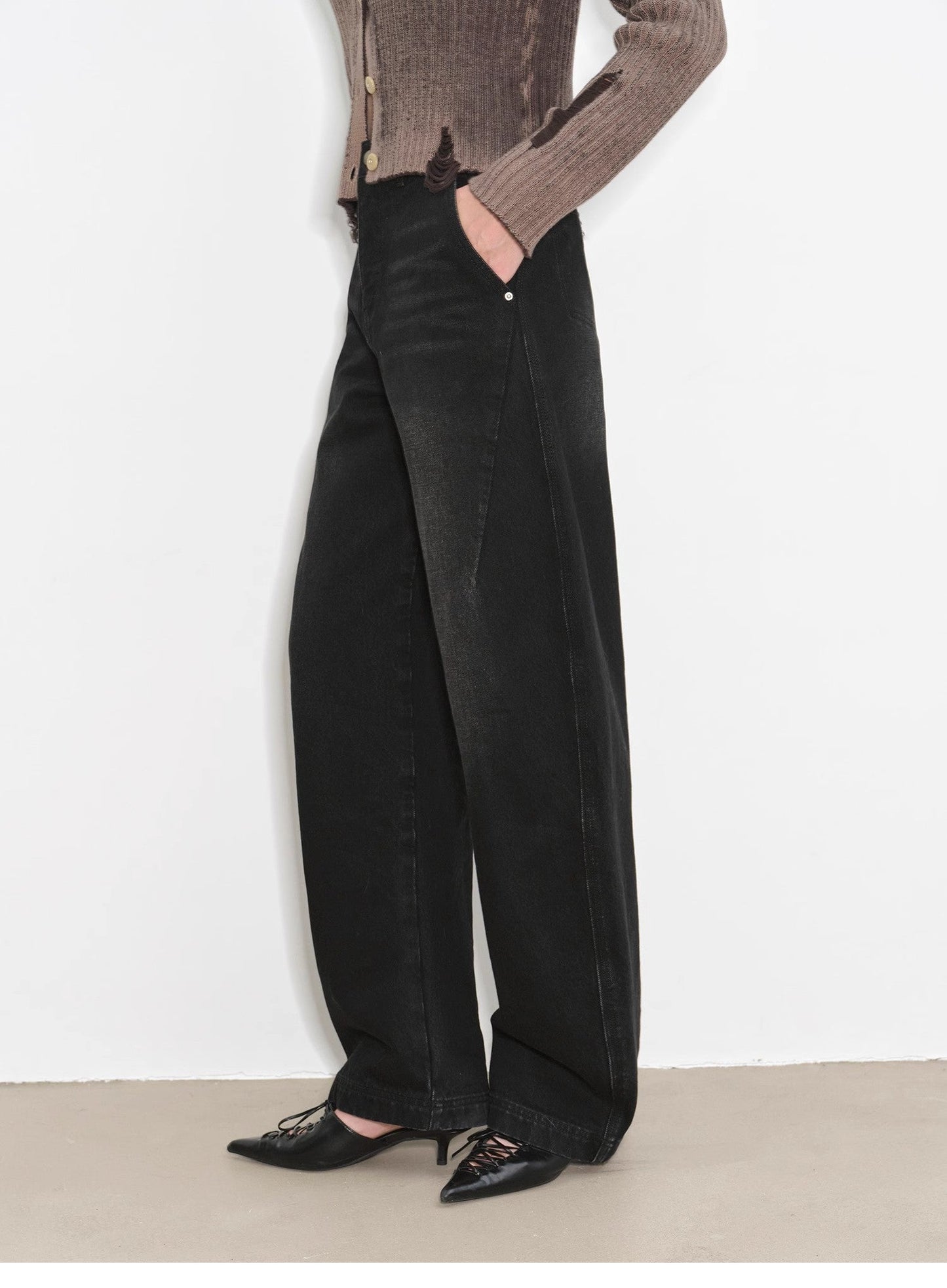 Blue Island Heavy-Duty Distressed, Slim Mid-Rise Curved Knife Cotton Washed Jeans