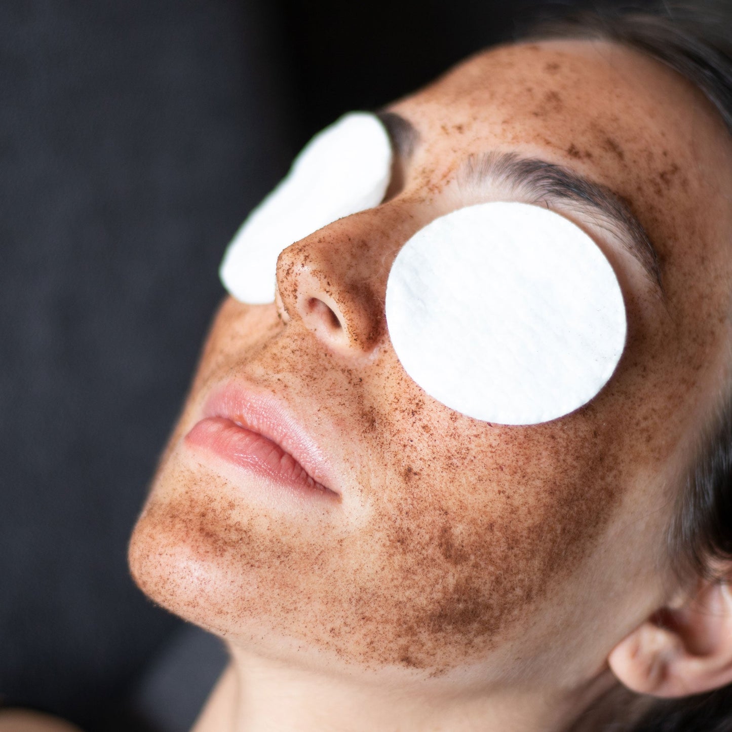 Dr. Botanicals Salicylic Acid Exfoliator With Coffee, Walnut & Vitamin E 30ml