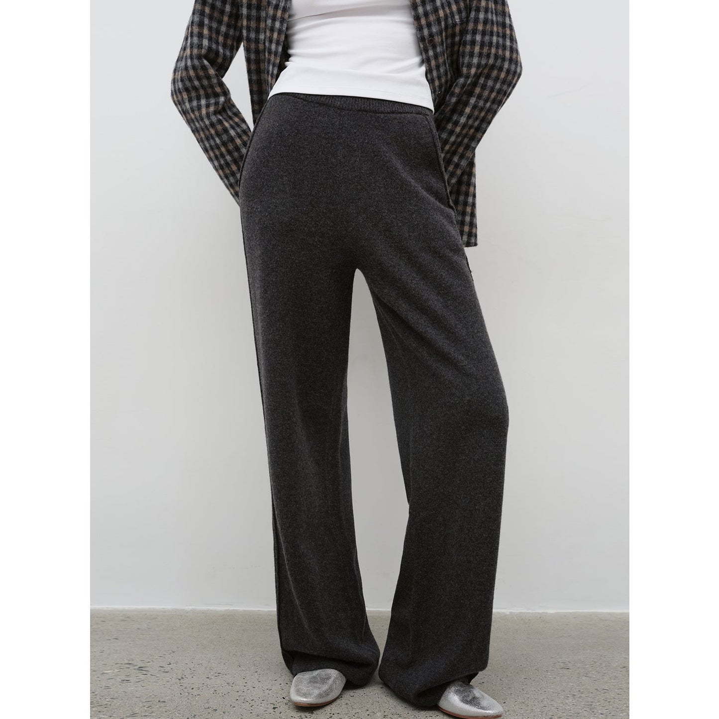 Relaxed Encounter Fine Lambswool Hoodie and Straight-Leg Pants Set